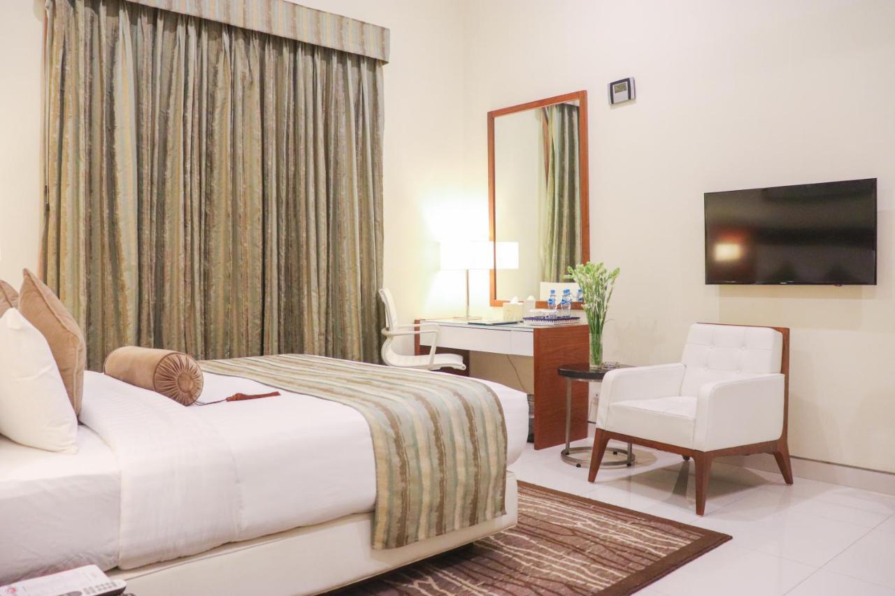 Avari Boutique Multan Luaran gambar